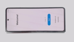 Samsung Galaxy ZFold 5 SM-F946U (Black 512GB 12GB) T-Mobile BAD BOARD CRACKED