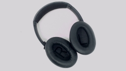 Bose Quiet Comfort QC 25 WIRED Headphones WRINKLES/FLAKED