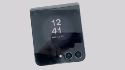 Samsung Galaxy Z Flip5 SM-F731U1 Cellphone (Black 256GB 8GB) Unlocked