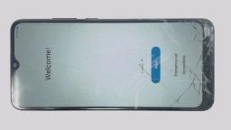 Samsung Galaxy A02s SM-A025V Cellphone (Black 32GB 3GB) Tracfone CRACKED