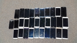 Lot of 31 Untested Samsung Galaxy S5 and S4 Smartphones for Parts
