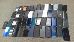 Lot of 50 Generic Smartphones Untested Assumed Non-Working
